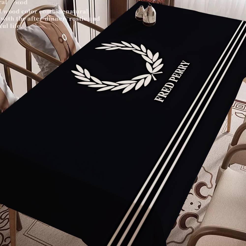 FRED PERRY LOGO Rechteckige Ti – Home Textiles Today Logo Bewertung und Preis